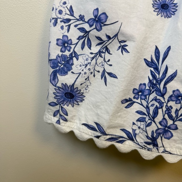 Belle Isle by Torrid Blue and White Floral Ruffle Babydoll Top Size 2X NWT - Picture 4 of 10